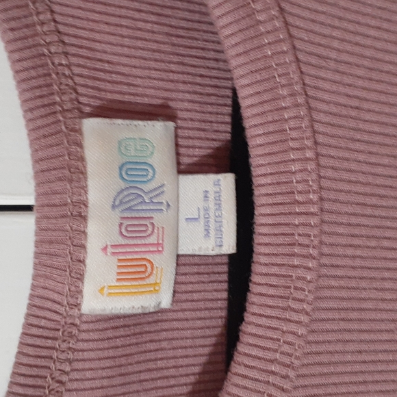 Lularoe Randy tee - Picture 2 of 4